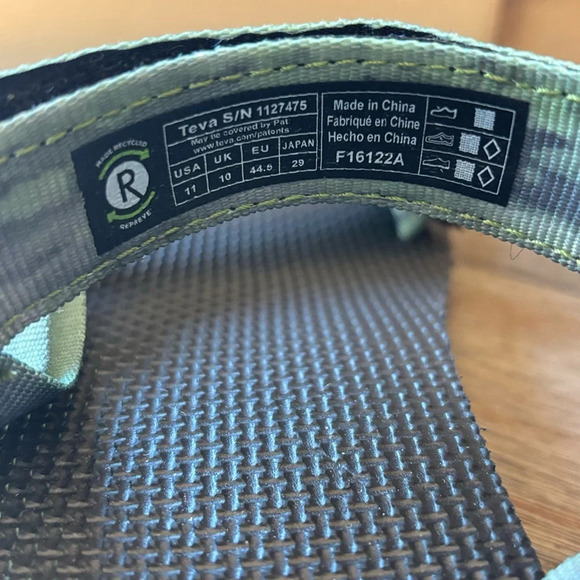 Teva Men’s Sandals! NEW - Picture 9 of 9